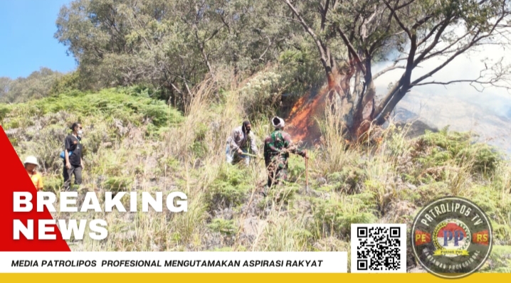 Koramil 0820/08 Sukapura Bantu Pemadaman Di Gunung Batok