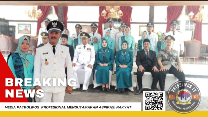 Pengukuhan Dan Penyerahan SK Perpanjangan Masa Jabatan 2 Tahun Kepada Kades Kareng Kidul Di Pendopo Prasaja Ngesti Wibawa