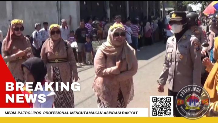 Kapolsek Leces Hadiri Langsung Kegiatan Pawai Budaya Di Desa Jorongan