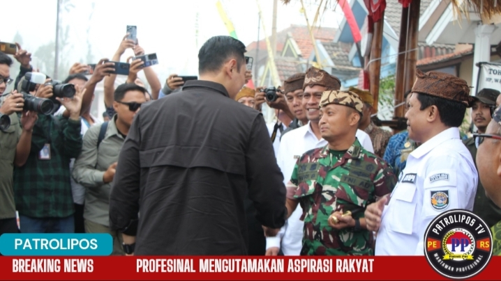 Dandim 0820/Probolinggo Dampingi Menteri ATR/BPN Agus Harimurti Yudhoyono (AHY) Serahkan Sertifikat Tanah Elektronik