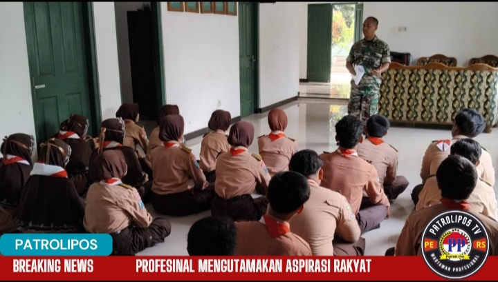 Koramil 0820/18 Kotaanyar Berikan Wasbang Dan PBB Bagi Anggota Pramuka 