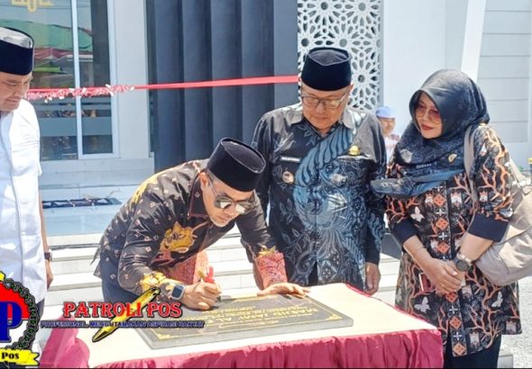 bupati 1